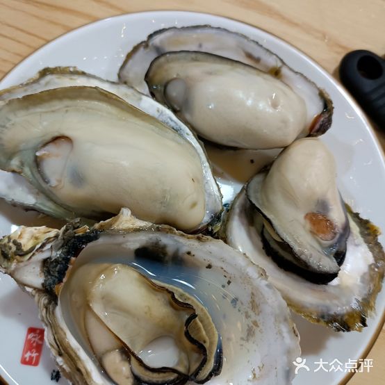 肥蚝东北烧烤铁锅炖(华景花园店)