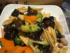 -老北京胡同味道二荤铺(酒仙桥店)