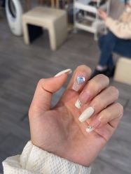 -UGIRL有个美甲