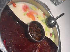 -佰人王串串香火锅(洋珠巷店)