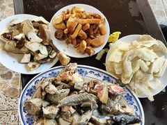 -东巴谷野生菌火锅餐厅