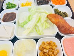 -阿香米线(凯德广场.1818店)