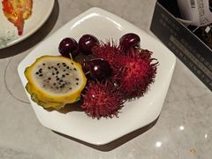 -雍容荟帝王蟹活龙虾展台自助(IFS黑金店)