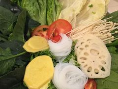-小天鹅火锅·一线江景洪鼎旗舰店(洪崖洞店)