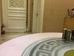 -万宝路大酒店