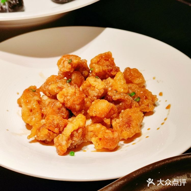 深圳也有了!!可以免费簪花和漂漆的餐厅