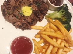 -WOLFGANG PUCK KITCHEN & BAR(迪士尼小镇店)