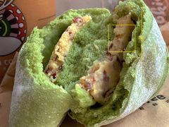 抹茶奶酥软欧包-瑞幸咖啡(杭州绿地中央店)