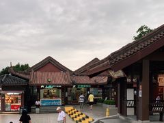 -慈城服务区-停车场