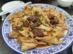 -壹阁胡羊焖饼(特色小吃街店)