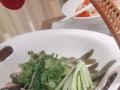 -野山舂·贵州现舂酸汤牛肉(民生路店)