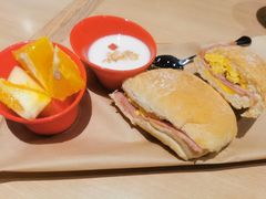 -必胜客(漕宝路店)