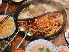 -周小明火锅(黑金冠社区店)