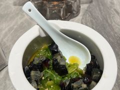 皮蛋擂辣椒-鱼你相聚·河鲜馆(袁家岭店)