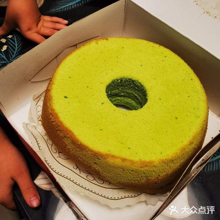 张柏芝林俊杰都爱的新加坡斑斓蛋糕😋