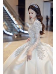 -莫小姐婚纱