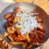 公园里的韩风餐厅-池有食事