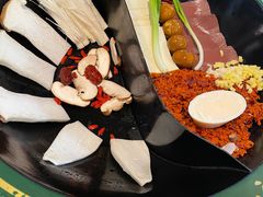 菌汤鸳鸯锅底-有拈头成都市井火锅(稠州西路店)