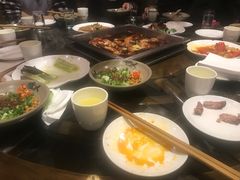-张大胡子鱼头火锅酒楼(长益路店)