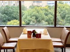 -皇朝尊会(龙之梦大酒店)