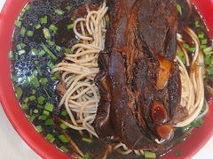 -小龙大肉面馆