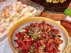 -芸山季·云南野生菌火锅(人民广场来福士店)
