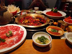 -潮火锅·麻辣牛肉火锅(观音桥方圆·LIVE店)