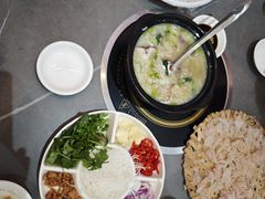 -官塘陈记鱼生·潮汕砂锅粥·牛肉火锅(潮枫路总店)