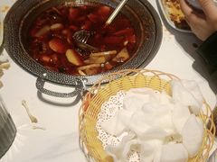 -何师傅美蛙鱼头(汉街店)