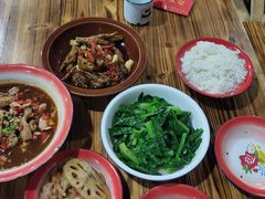 -老三样·美食研究中心(世贸路店)