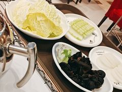 -天宜隆蘑菇宴火锅(石景山旗舰店)