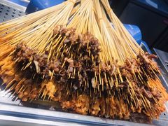 -八一路好吃街(雨田商务大厦店)