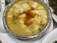 蟹黄豆腐-蔼若春.传承三十年云南菜(金碧公园店)