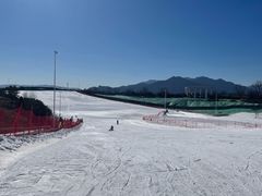 -华彬猛犸滑雪场
