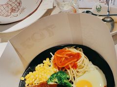 -汤姆家的牛排意面披萨(新城市广场店)