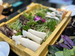 -慢丽江·云南野生菌土鸡锅(西山店)