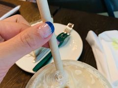 -星巴克(上海虹桥新天地二店)
