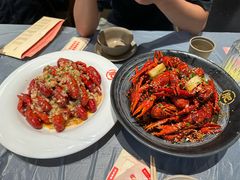 -肥肥虾庄·金牌油焖大虾(东湖欢乐谷店)