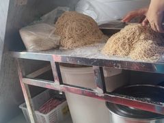 -老五鸡丝豆花面粉(瑞金北路68号院店)