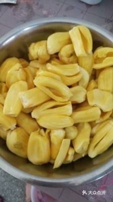 三天一家三口干了20斤的巨大无比的菠萝蜜，很甜啊