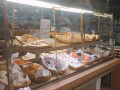 面包甜点陈列柜-Ole 面包房(华润万象城店)