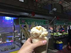 -团结广场夜市