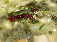 -周鱼小馆石锅酸菜鱼(活力汇店)