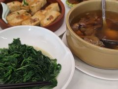 -五谷芳乳鸽王(海景店)
