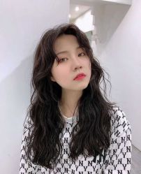 -BULB STUDIO 巴柏明星发型工作室