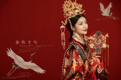 点击看大图 -挪娅婚纱摄影皇家会所