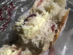 全麦蔓越莓核桃面包-味多美蛋糕(双安店)
