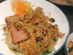 马拉盏猪颈肉炒饭-美奈小馆·越南料理(中航城君尚购物中心店)