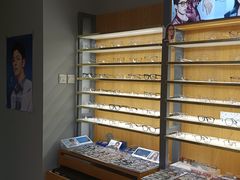 -优医视平价眼镜蔡司依视路折扣工厂店(德胜门店)