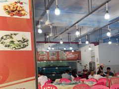 大堂-源海渔村·现捞海鲜(大角湾店)